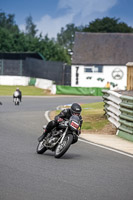 Vintage-motorcycle-club;eventdigitalimages;mallory-park;mallory-park-trackday-photographs;no-limits-trackdays;peter-wileman-photography;trackday-digital-images;trackday-photos;vmcc-festival-1000-bikes-photographs